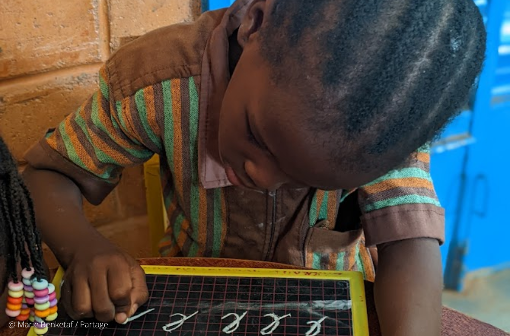 Photo couverture L'éducation est un service essentiel : non à l'arrêt des financements français au Sahel